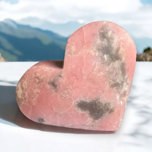 Pink Opal Heart Carving (#4)‎ - Picture 1 of 8
